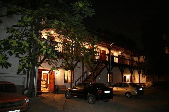 Hostel Mostel *