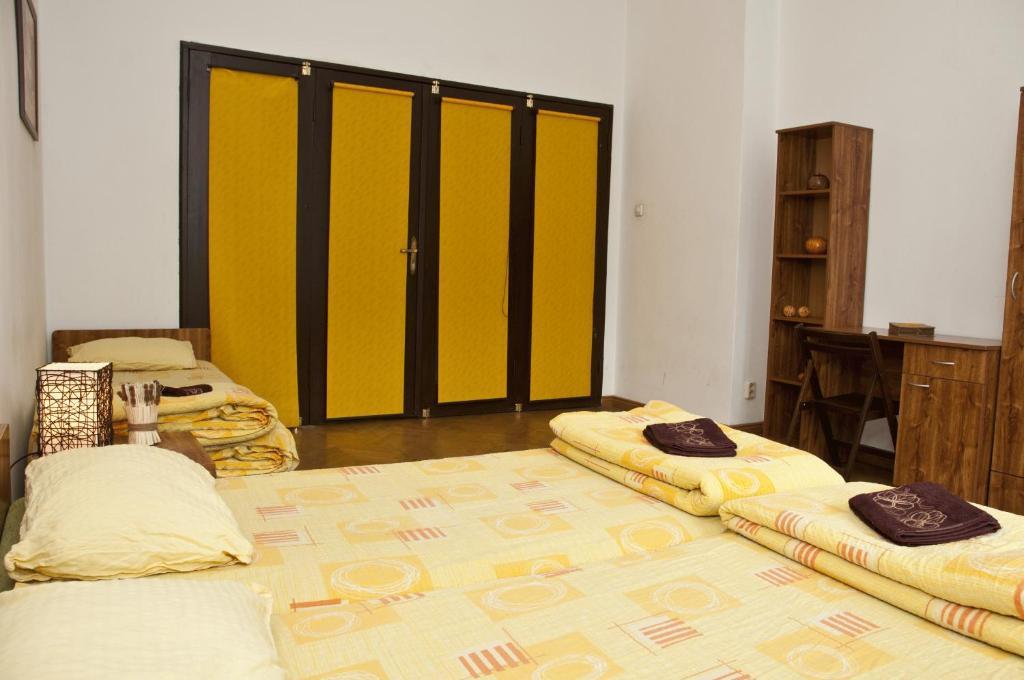 Hostel Mostel